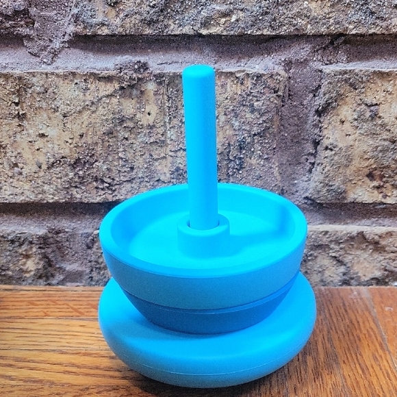 Elbebe Stacking Toy with Cute Animal Top - Gray and Blue - Picture 3 of 6